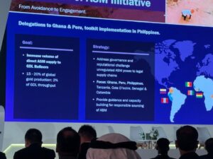 Ethical gold refining experts discussing responsible sourcing at the Dubai Gold Conference 2025